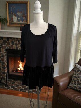LOGO Instant Chic Black Velvet Trim 3/4 Sleeve Top Size Large